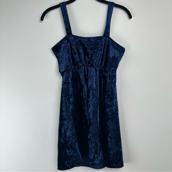 Love Cameron Mini Dress Size XS Blue Velvet Y2K Whimsygoth Fairy Sapphire Bow - Picture 2 of 7